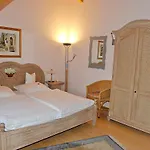 Sarbacher Hotel 3*