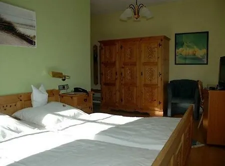 Otel Sarbacher Gernsbach